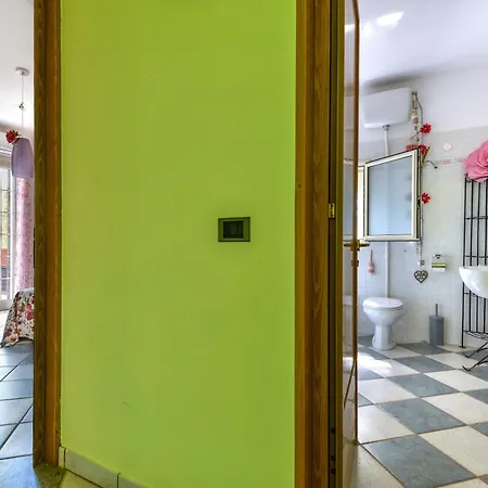Casale Grandangolo بيت للعطل كابوليفيري